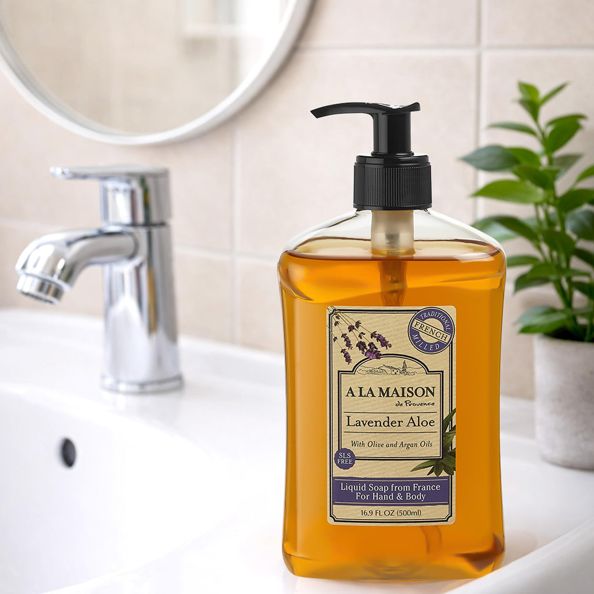 A LA MAISON lather close-up displaying soft foam and moisturizing texture for gentle cleaning