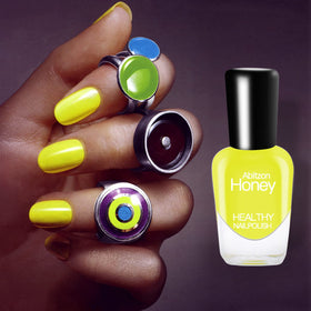Abitzon nails in use on hands showing peelable polish removal benefit