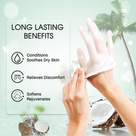 achzzy hand dipping into wax illustrating moisturizing treatment benefit