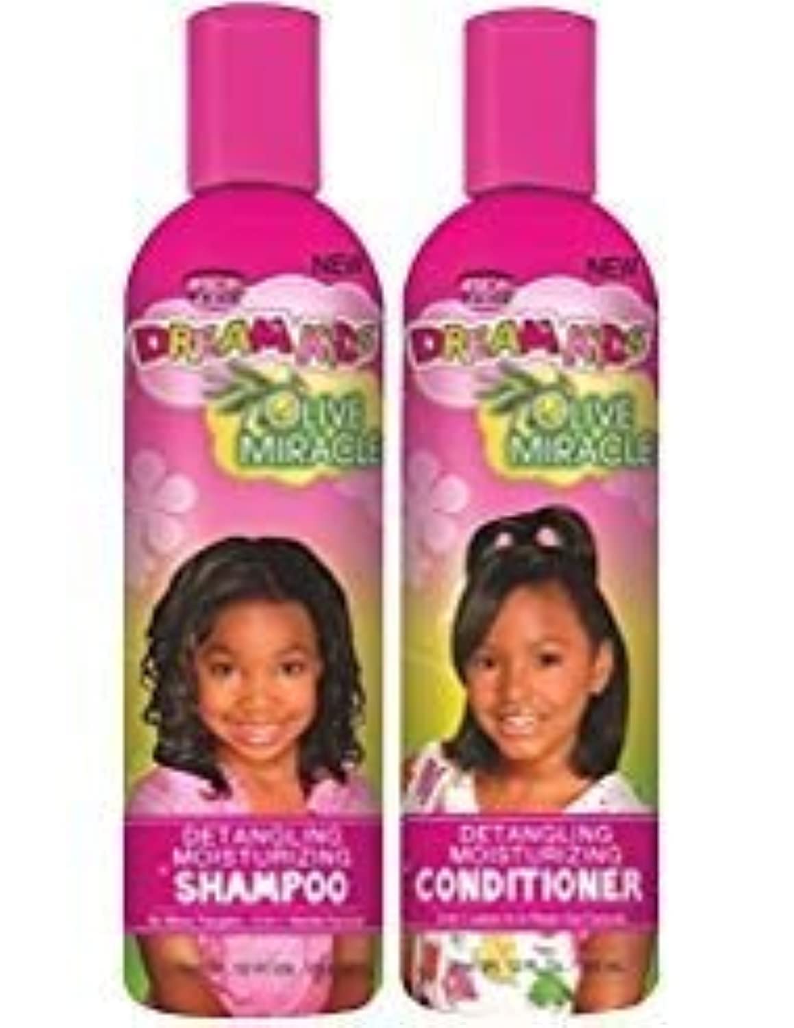 African Pride product in use detangling a child's hair gently with visible slip benefit