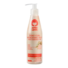 Afro Love gel texture close-up on fingers displaying smooth, non-sticky hydration