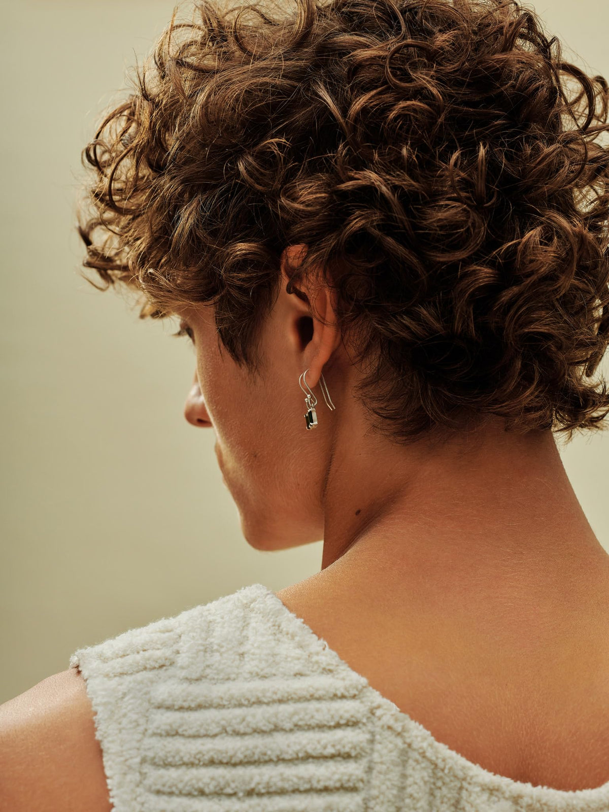 AG Care Beach Bomb in use with diffuser creating voluminous beachy waves and natural movement