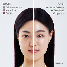 AGE20'S puff and compact open demonstrating precise application convenience
