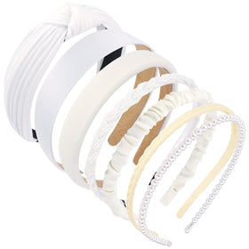 AHONEY hand holding headbands to show size and flexible scale