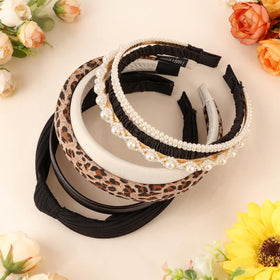 AHONEY headband worn on model showing secure, non-slip fit