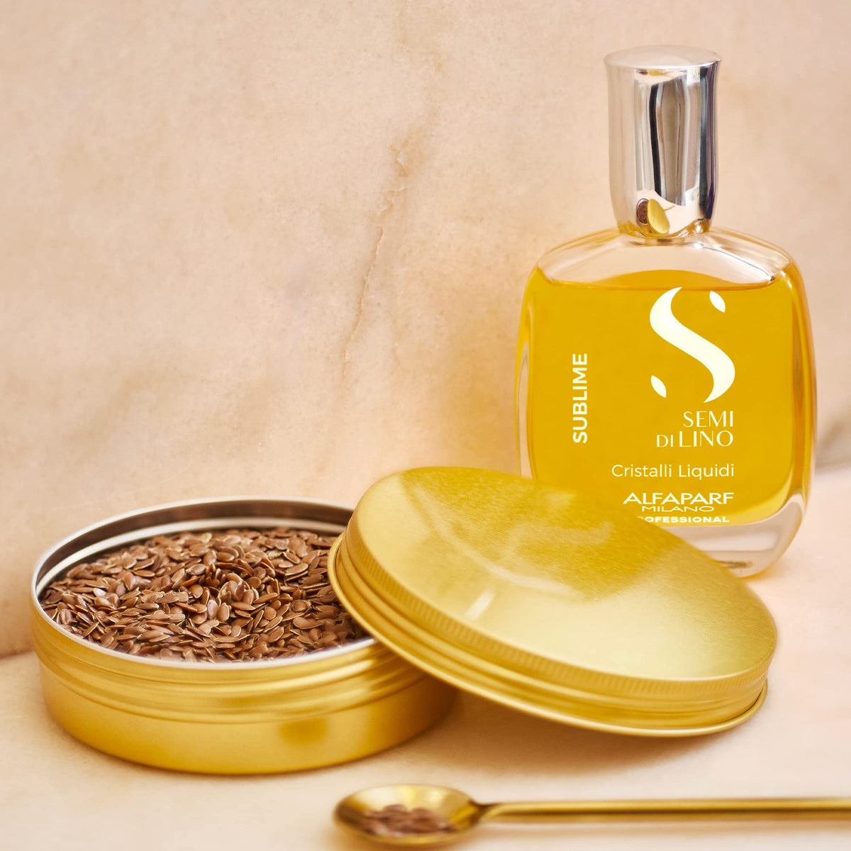 ALFAPARF MILANO flaxseed ingredient visual conveying natural gloss-boosting benefit