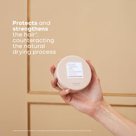 ALFAPARF MILANO open jar texture showing creamy mask for deep hydration