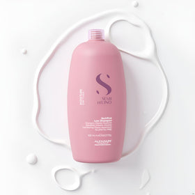 ALFAPARF MILANO stylist lathering hair showing salon-quality results in use