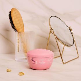 ALFAPARF MILANO open jar texture highlighting rich creamy hydrate feel