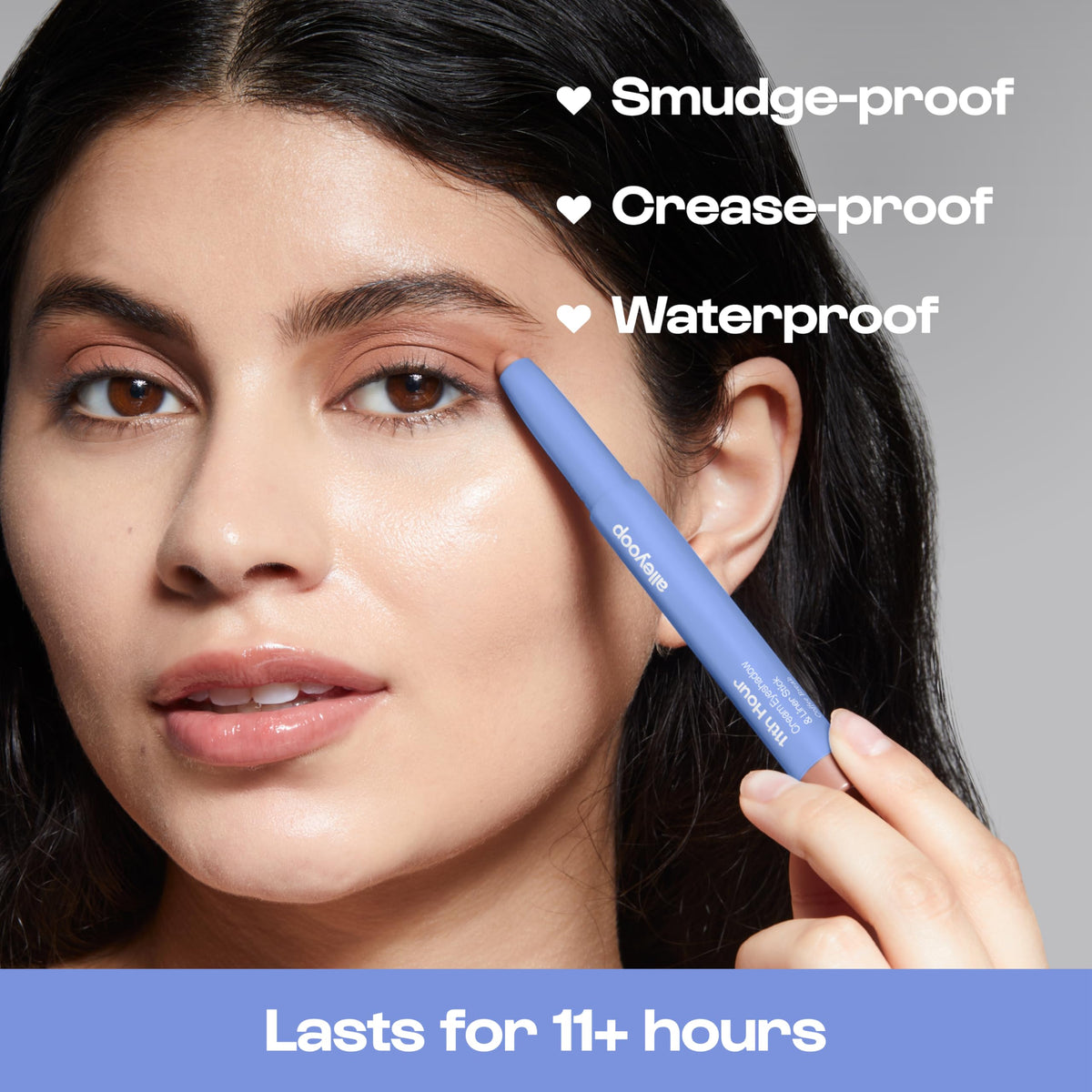 ALLEYOOP blending shadow with finger to create seamless matte finish