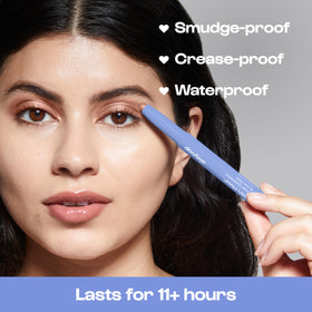 ALLEYOOP applying to upper lid illustrating quick crease-proof wear