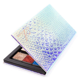 Allwon palette held in hand showing size comparison and travel convenience