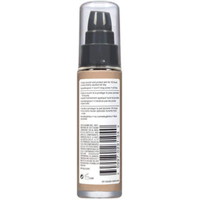 Almay woman applying foundation, showing easy blending and long-wear benefit