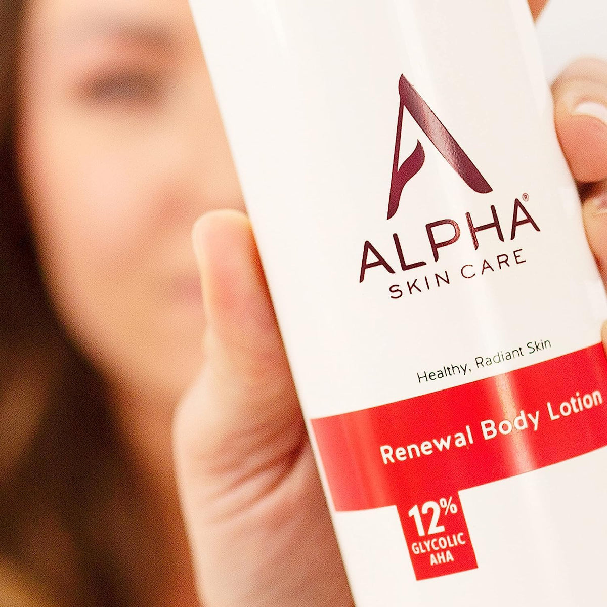 Alpha label close-up highlighting 12% glycolic AHA and pH 4.0, clarifies active benefits