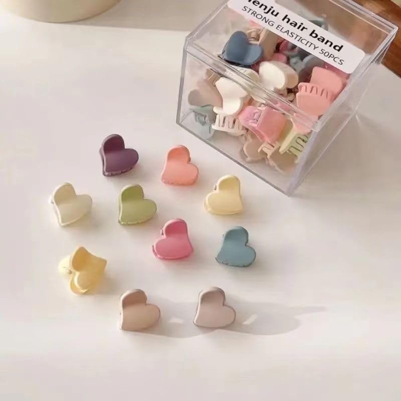 ALTALIVA clips arranged as party favors to illustrate gifting and group use