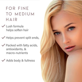 ALURAM creamy conditioner texture on hand demonstrating smooth application