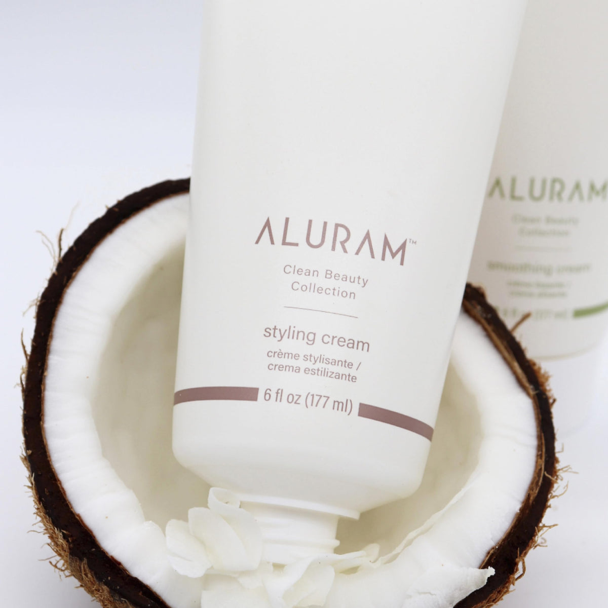 ALURAM open jar revealing product consistency and easy scoop