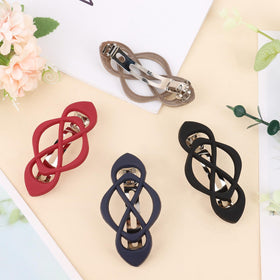 Amariver lifestyle image on dressing table suggesting everyday convenience and gifting