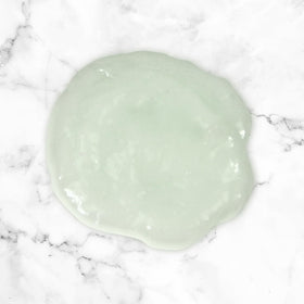 Amazon Basics applying conditioner to wet hair demonstrating detangling and smooth finish