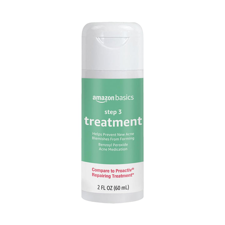 Amazon Basics front label showing product name and 2.5% benzoyl peroxide benefit