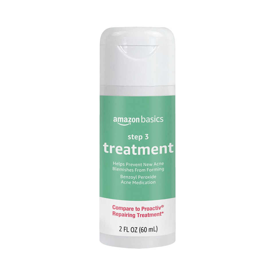 Amazon Basics front label showing product name and 2.5% benzoyl peroxide benefit
