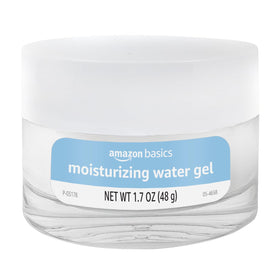 Amazon Basics close-up of gel texture highlights lightweight absorption
