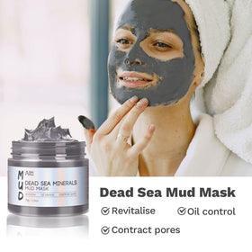 ANAI RUI applicator brush spreading mask for even coverage
