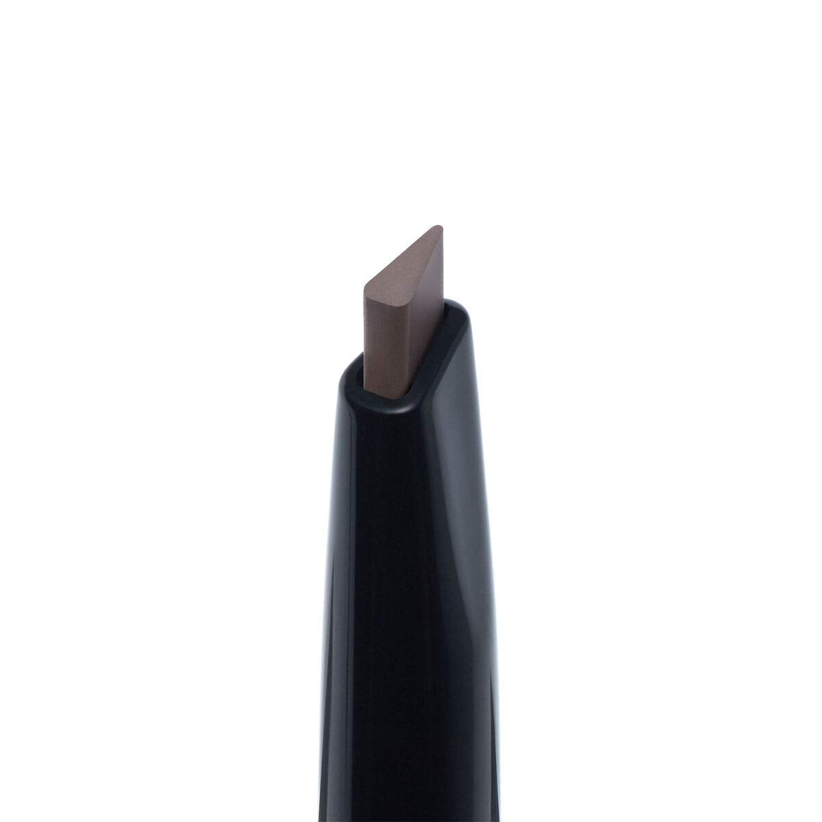 Anastasia Beverly Hills close-up of triangular tip giving precise multi-edge control