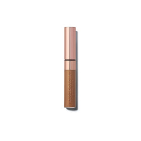 Anastasia Beverly Hills wand close-up showing precise brush for controlled application