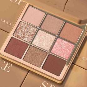 Anastasia Beverly Hills mini spice used in a nightlook showing warm shimmer for luminous lids