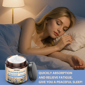 AnFamer cream being absorbed on skin leaving moisturized finish