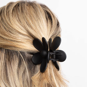 AOENJIE hair clip holding thick hair in an updo demonstrating strong hold and non-slip performance