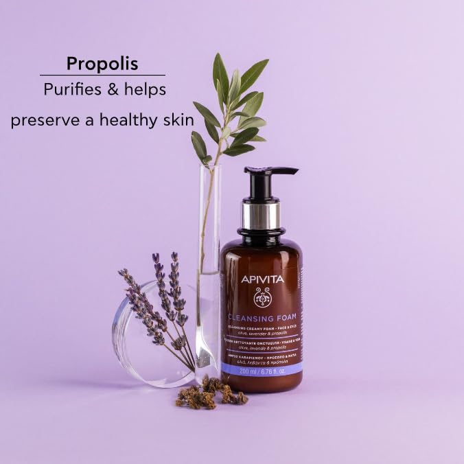 Apivita creamy foam texture close-up illustrating rich lather and hydrating feel