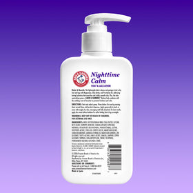 Arm & Hammer pump top close-up highlighting easy dispensing and convenience