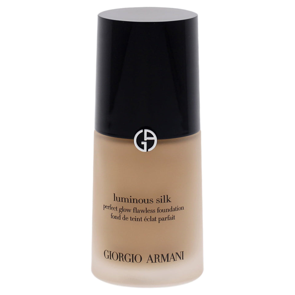 Armani Beauty bottle front view showing elegant packaging and premium finish benefit