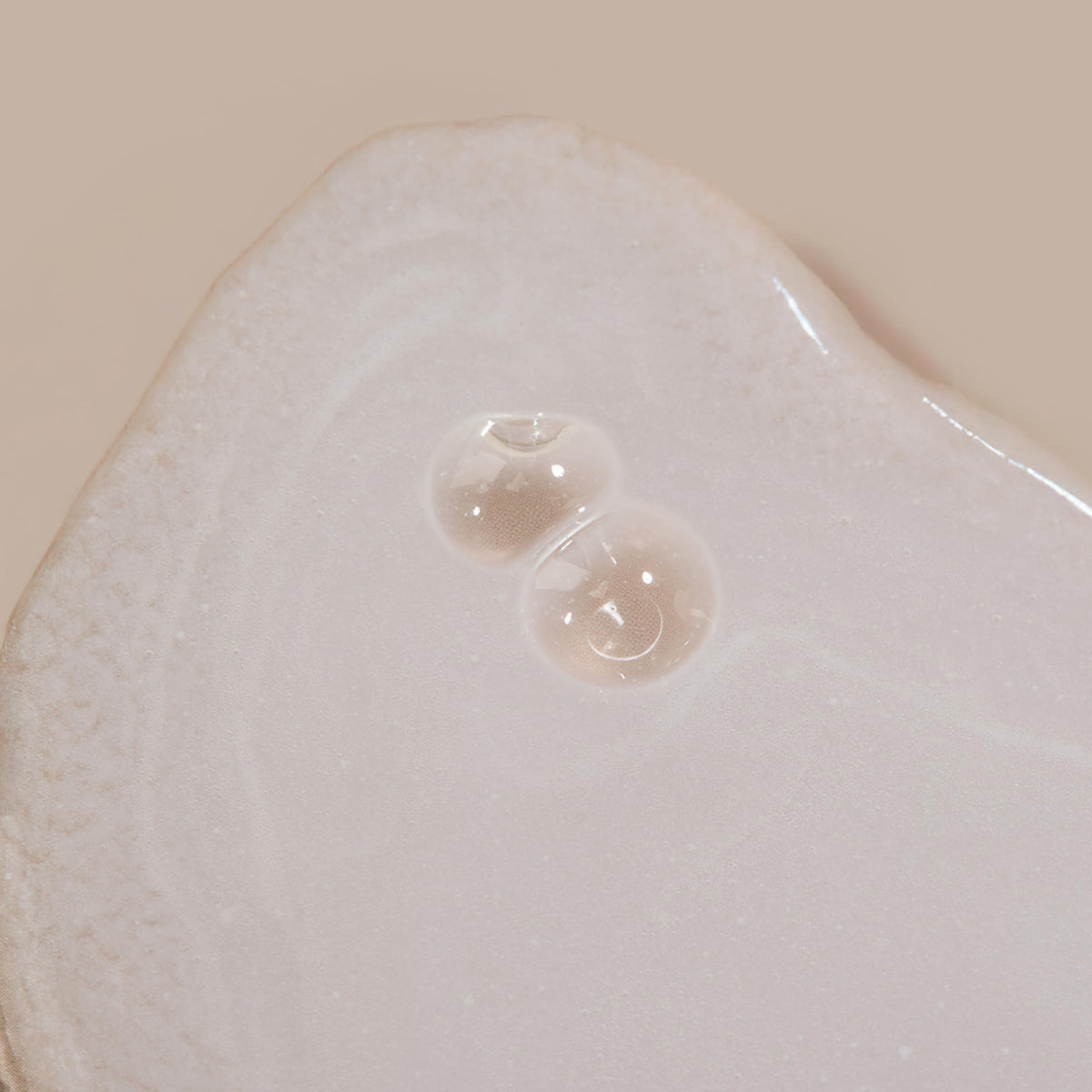 As I Am label ingredients close-up highlighting coconut, aloe and ceramides