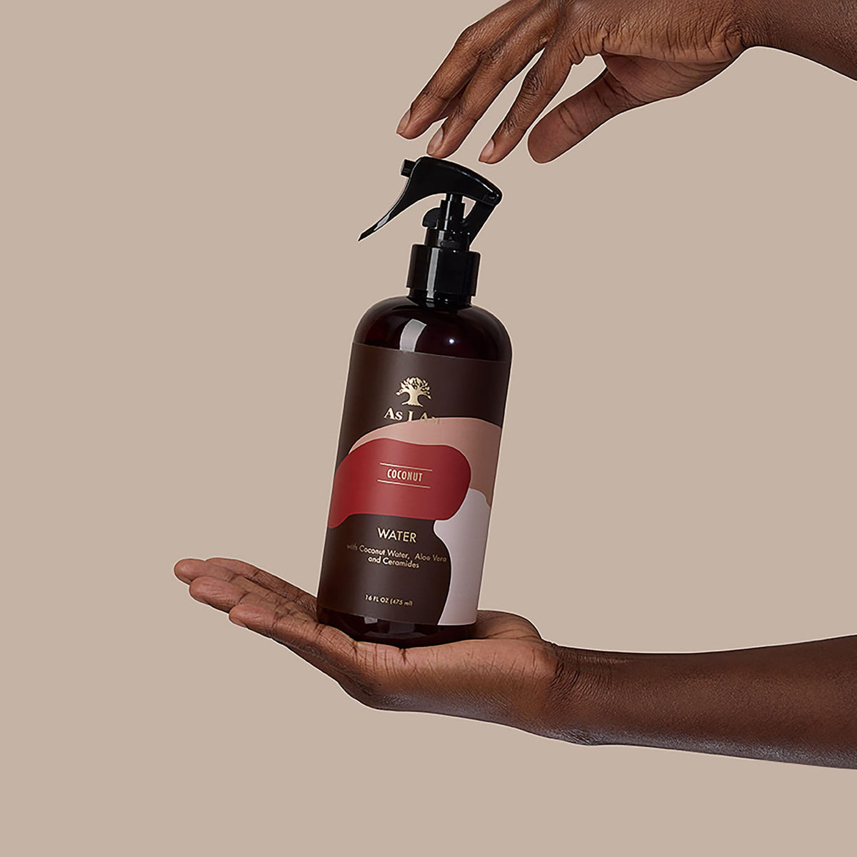As I Am spray mist close-up demonstrating even coverage and quick refresh