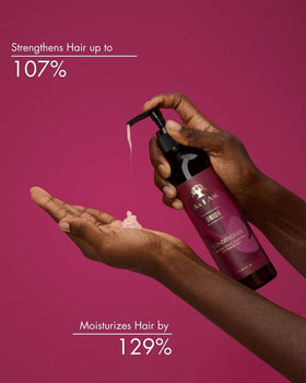 As I Am conditioner pour demonstrating smooth detangling consistency
