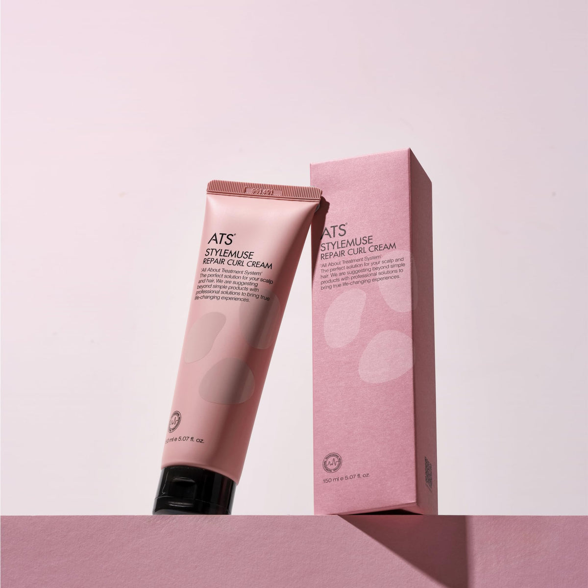 ATS Professional close-up of cream texture highlighting smooth gel-cream for easy spread