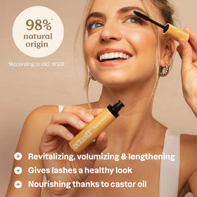 ATTITUDE Oceanly wand close-up demonstrates curved brush for lift