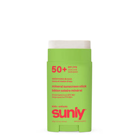 ATTITUDE sunscreen stick on wet towel showing water-friendly reapplication advantage