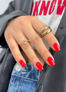 AutyaMee close-up of strip texture highlighting glossy gel finish and precise print