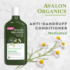 Avalon Organics in-use applying conditioner to scalp to reduce flakes and itch