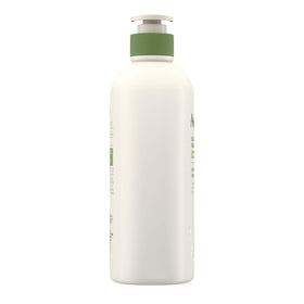 Aveeno with oats ingredient visual emphasizing nourishing oat benefits