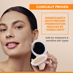 Eau Thermale Avène texture close-up showing cream-to-powder matte finish benefit