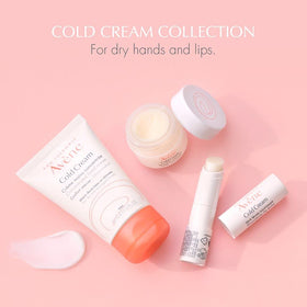 Eau Thermale Avène balm used outdoors in winter protecting lips from cold