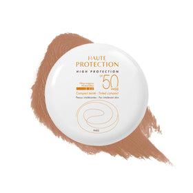 Avène compact front closed showing sleek packaging and portability benefit