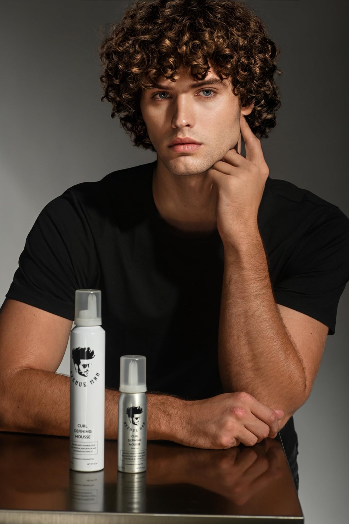 Avenue Man silky ingredient flatlay with argan oil and green tea for nourishing benefits
