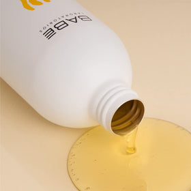 LABORATORIOS BABE texture close-up showing rich oil consistency for hydration