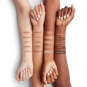 bareMinerals lifestyle shot in morning routine delivering low-shine